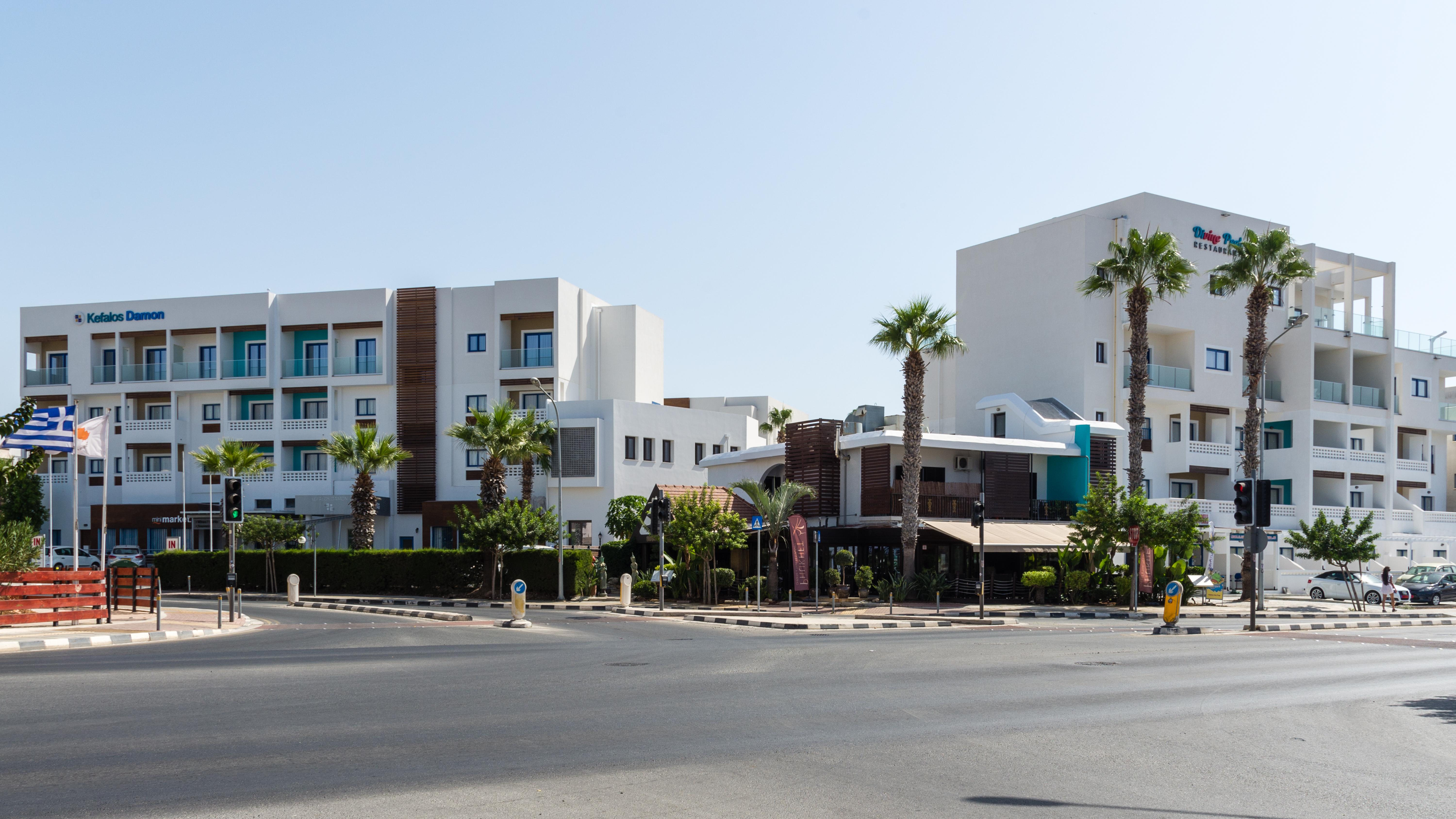 Kefalos Damon Hotel Apartments Paphos ภายนอก รูปภาพ
