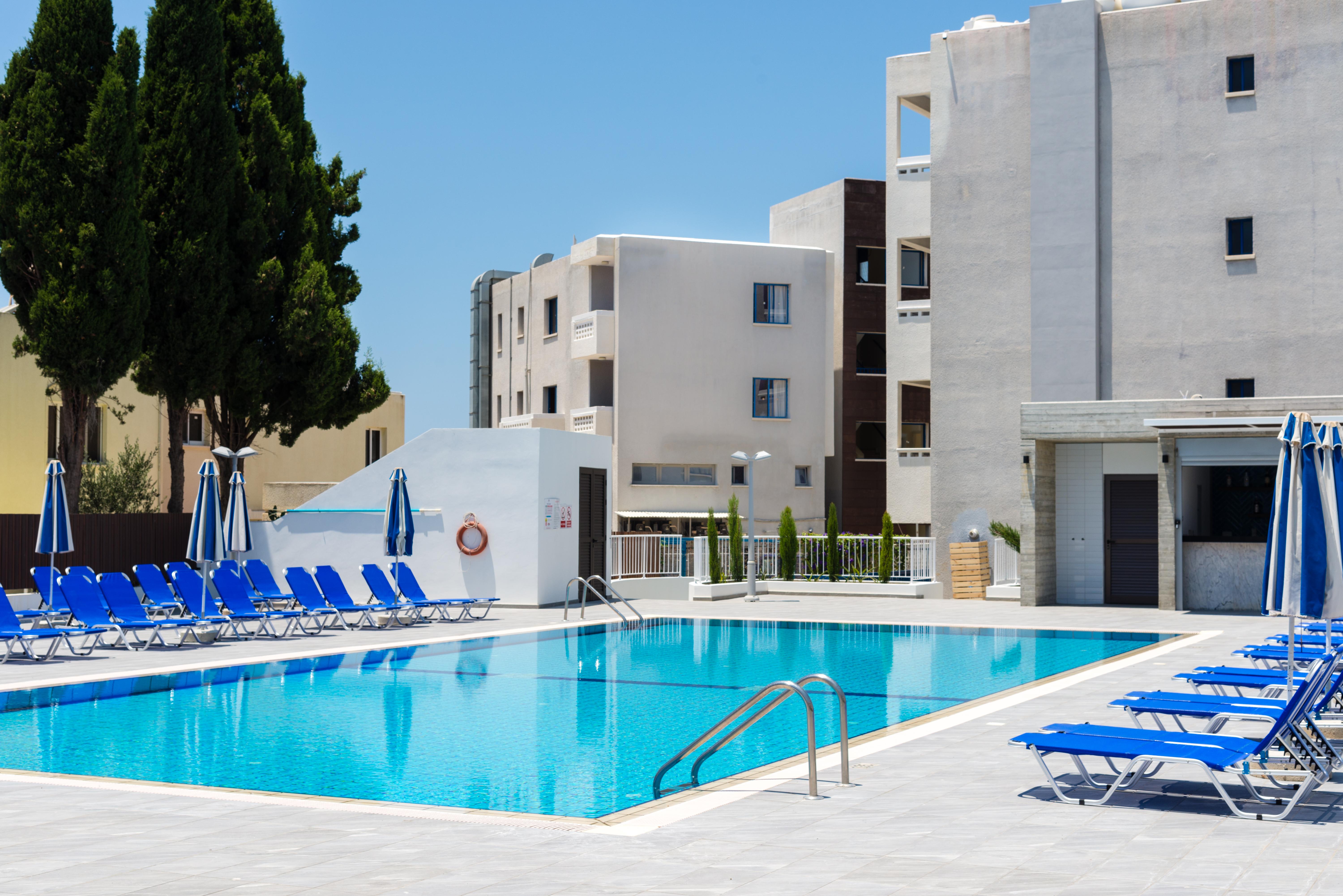 Kefalos Damon Hotel Apartments Paphos ภายนอก รูปภาพ