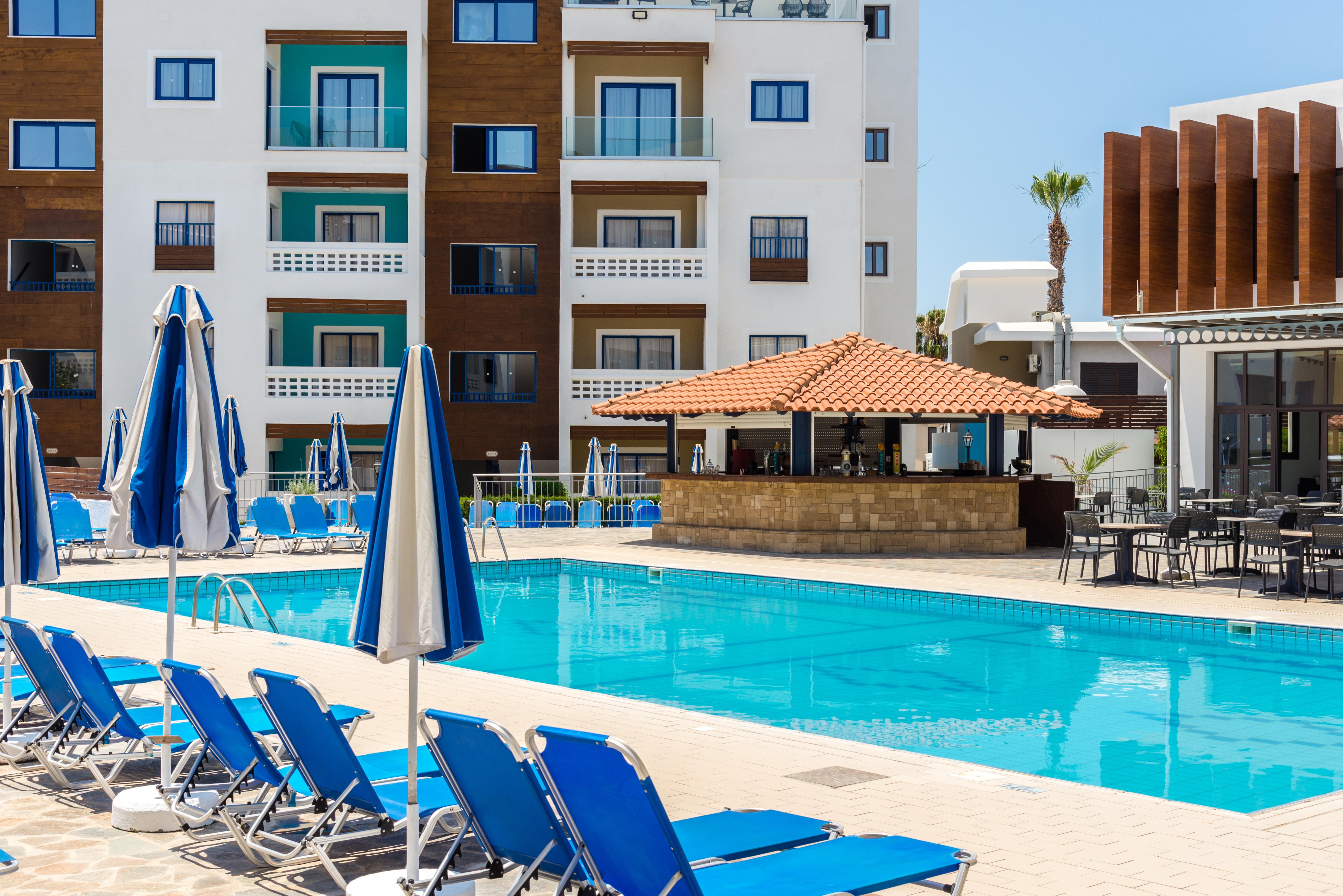 Kefalos Damon Hotel Apartments Paphos ภายนอก รูปภาพ