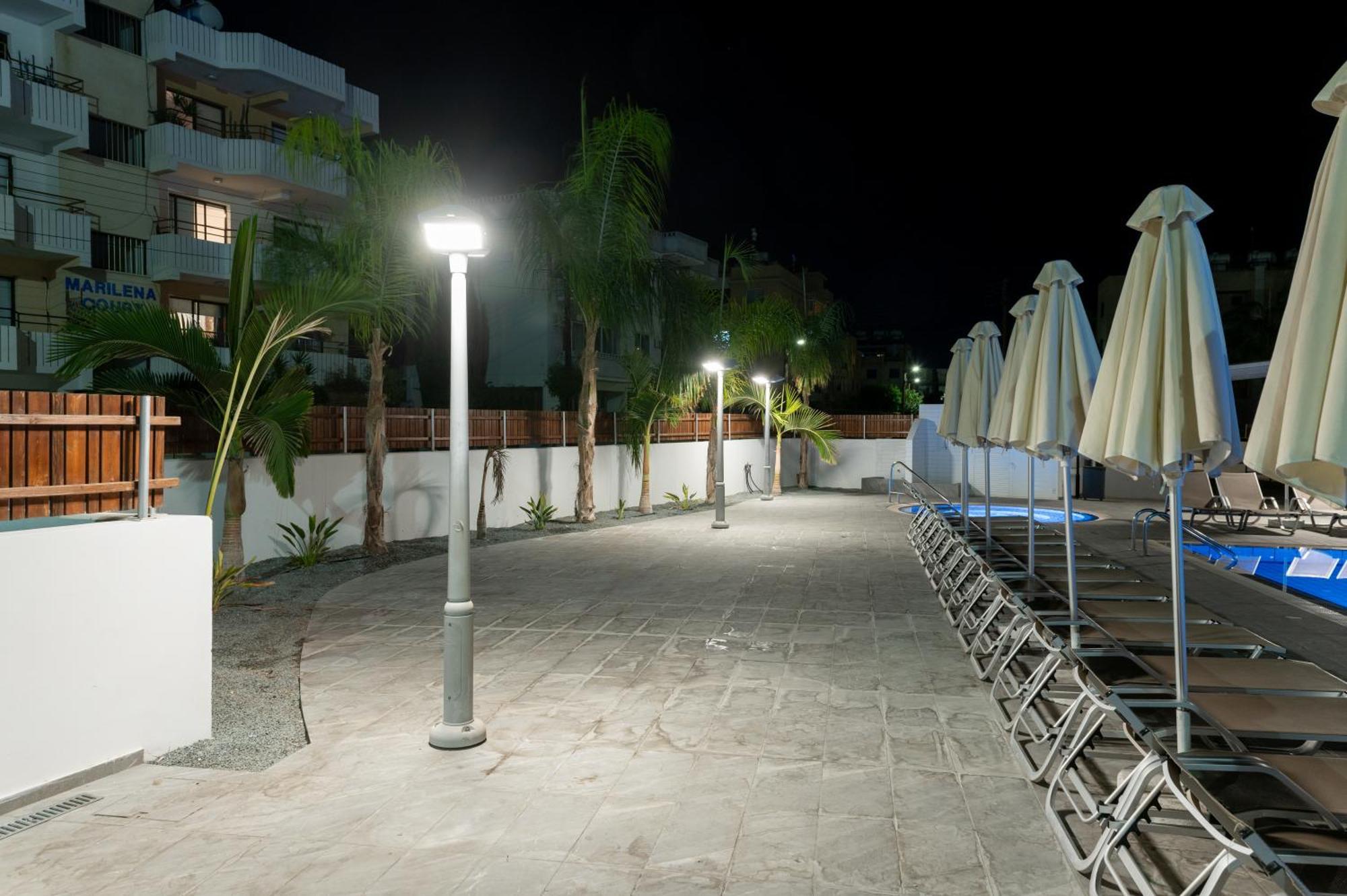 Kefalos Damon Hotel Apartments Paphos ภายนอก รูปภาพ
