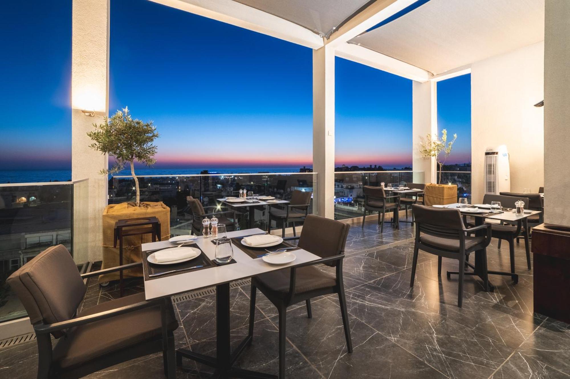 Kefalos Damon Hotel Apartments Paphos ภายนอก รูปภาพ