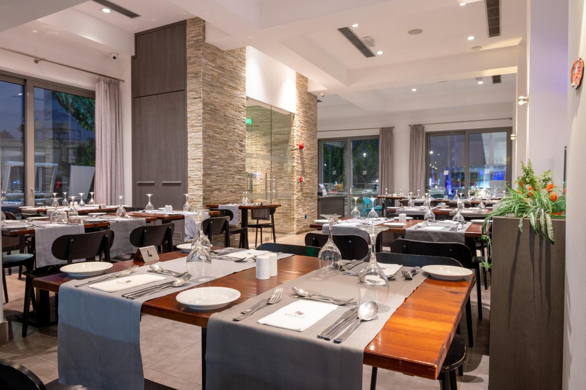 Kefalos Damon Hotel Apartments Paphos ภายนอก รูปภาพ